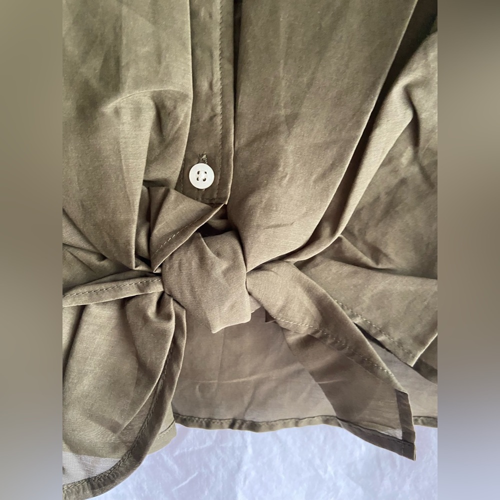 💥💥 SALE 30% OFF LIST PRICE💥💥NWT Lauren Silk Cotton Tie Front Shirt; size M; - Picture 4 of 15